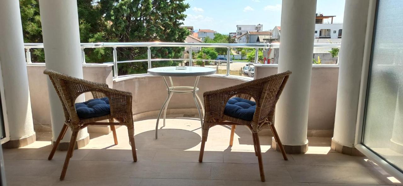 Apartment'S Meti Ulcinj Esterno foto