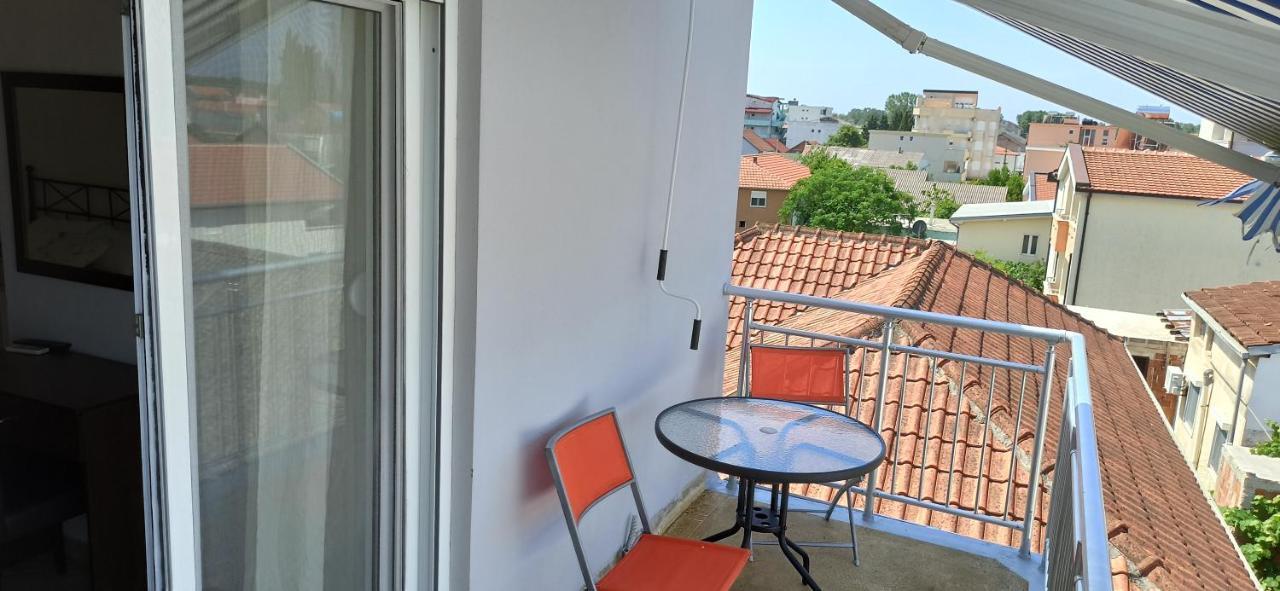 Apartment'S Meti Ulcinj Esterno foto