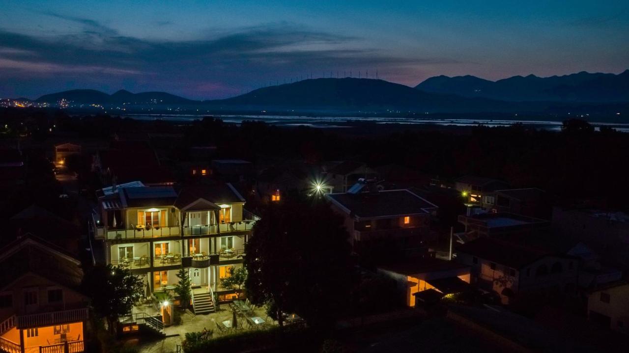 Apartment'S Meti Ulcinj Esterno foto